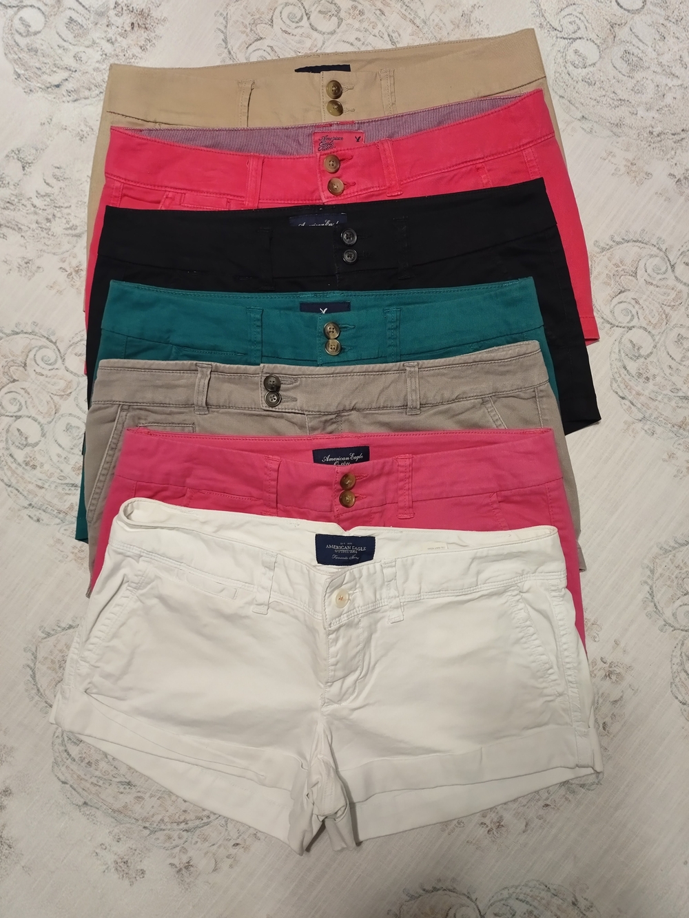 American Eagle Outfitters Women’s  Mid-Rise Shorts Lot Of 6 Pair